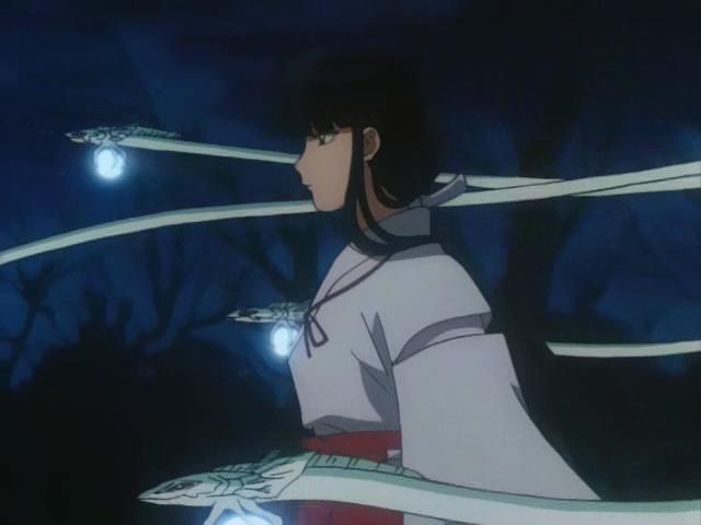 Otaku Gallery  / Anime e Manga / Inu-Yasha / Screen Shots / Episodi / 023 - La voce di Kagome e il bacio di Kikyo / 190.jpg